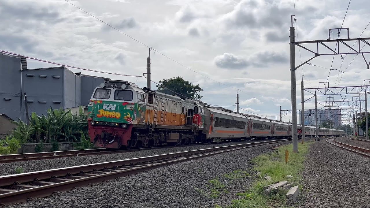 Hunting Kereta Api 10 Januari 2026!! Spesial KA Gunungjati dan Argo Dwipangga Livery Nataru!!