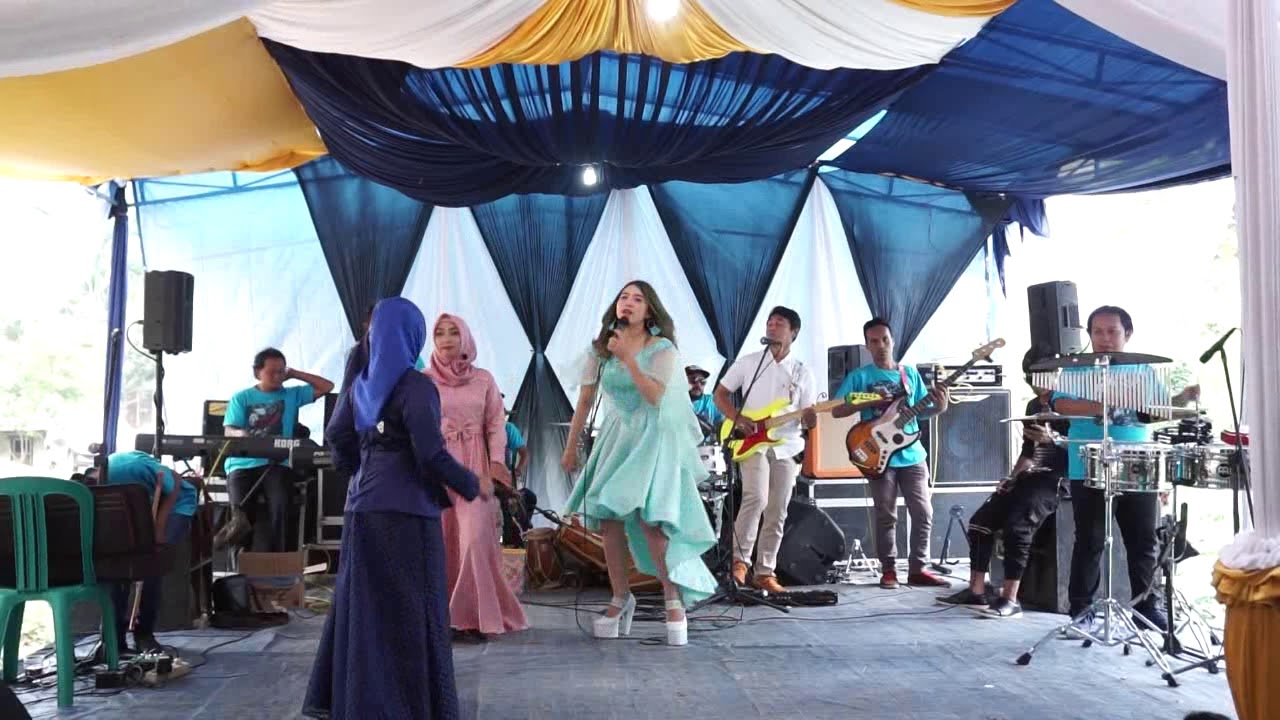 Istri Setia # Rosa feat eLHa Music Ciwidey