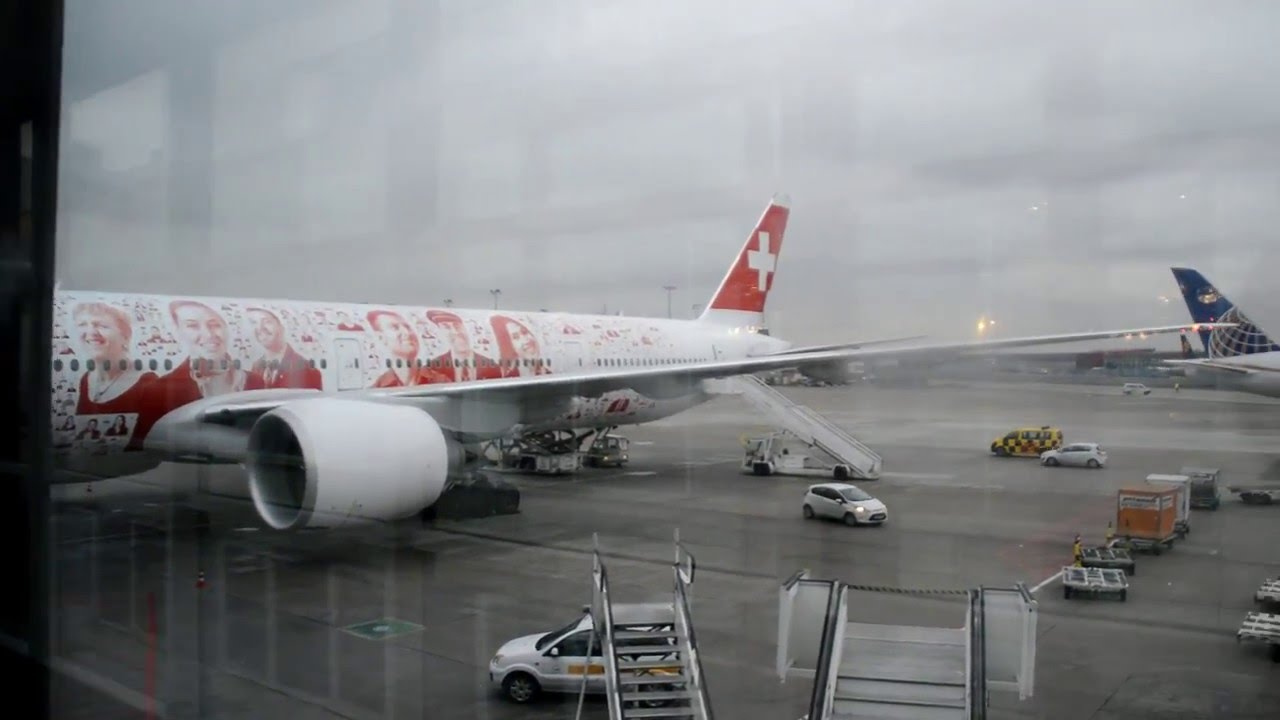 [Trip Report] Swiss Boeing 777-300 ER business flight experience Frankfurt to Zurich