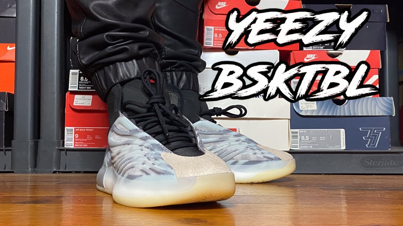 HONEST REVIEW OF THE YEEZY BSKTBL!! YEEZY QNTMN BSKTBL REVIEW & ON FOOT IN 4K!! YEEZY BSKTBL VS QNTM