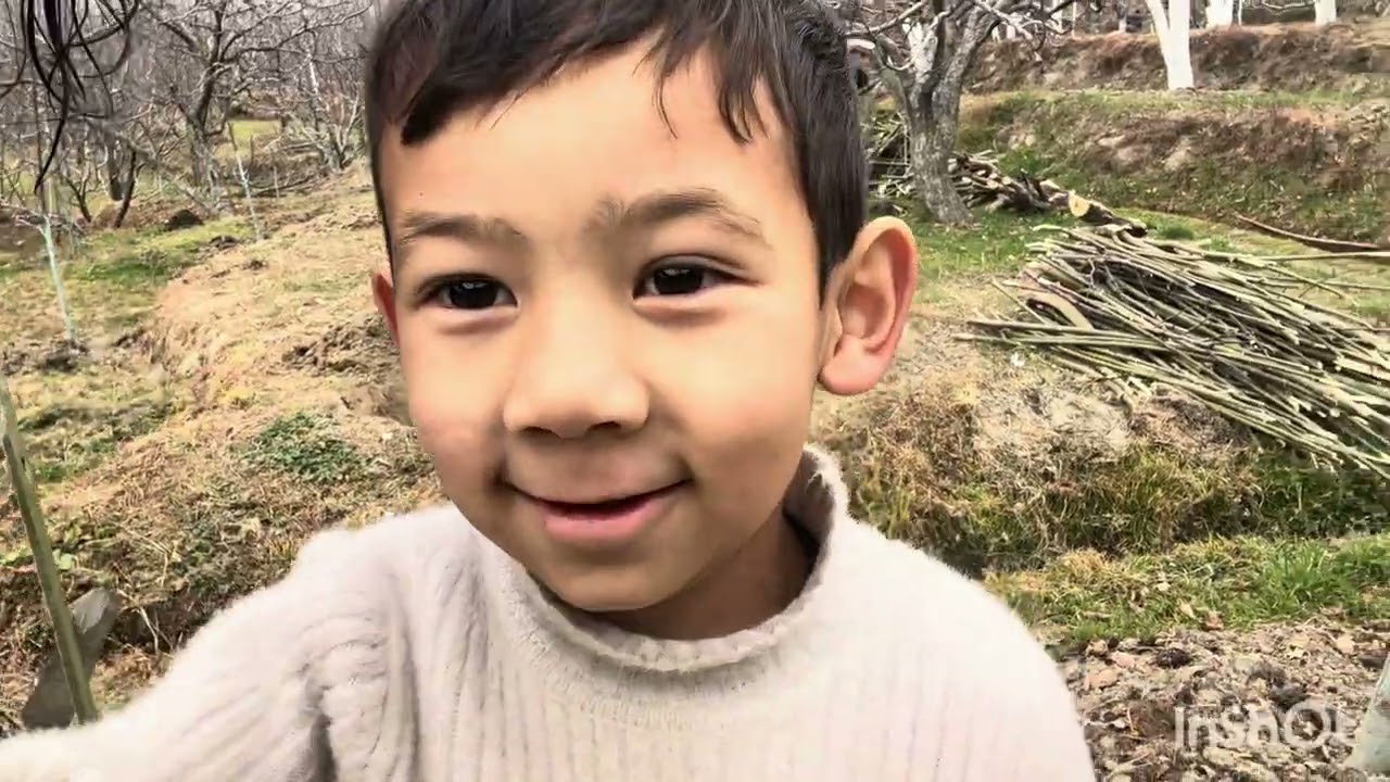 Our first family vlog . (Apple orchard)