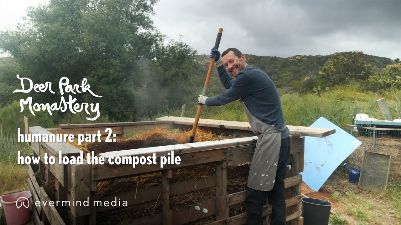 Humanure Part 2: How to load the Compost Pile