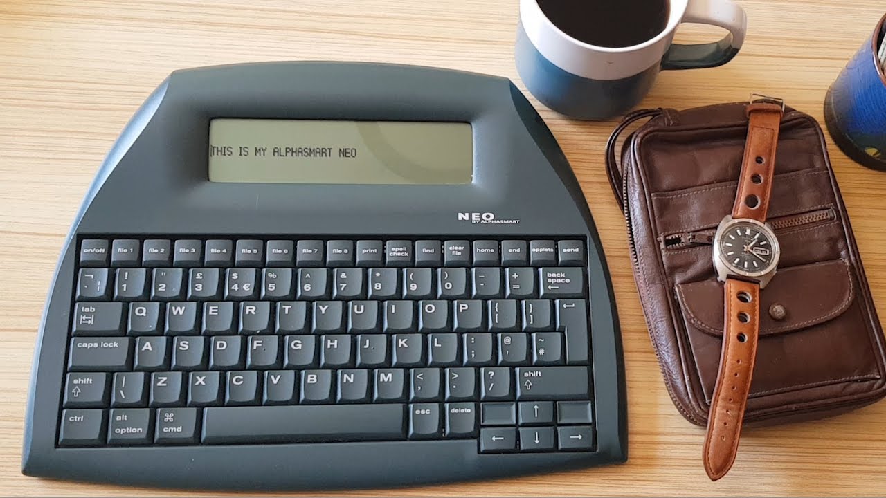 ALPHASMART NEO. Влюбитесь в письмо заново. #alphasmart #безотвлечений #инструментыдляписания