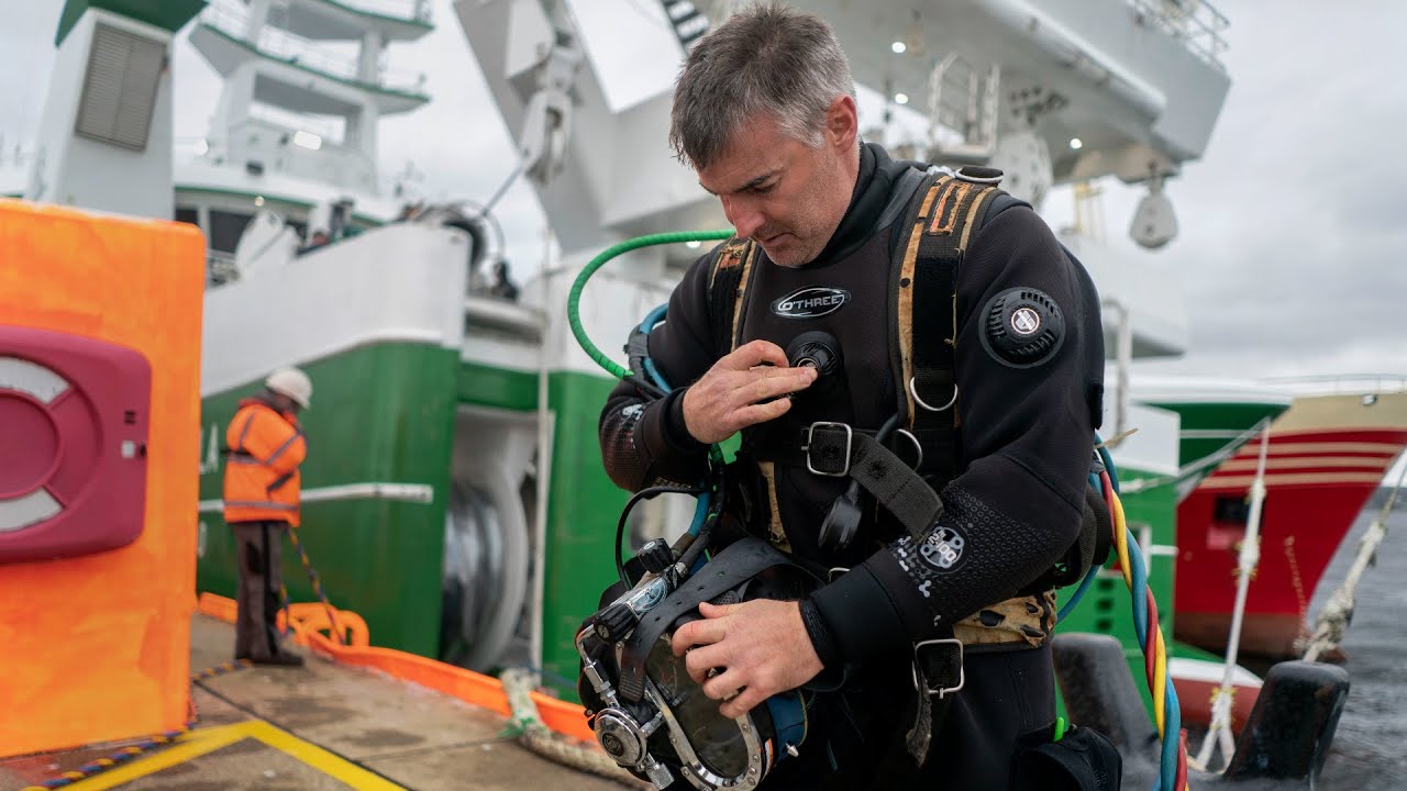 'You never forget you are under water': An inside look at commercial diving