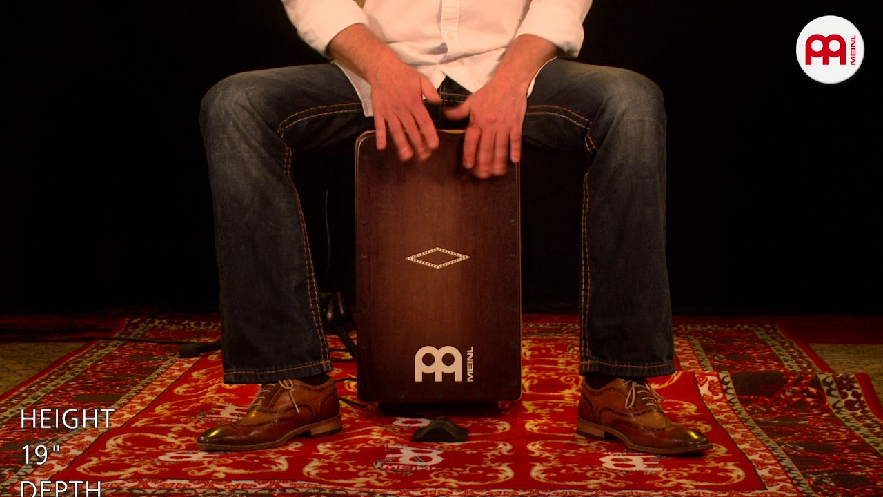 Martin Roettger show the Artisan Edition Cajon Soleá Line