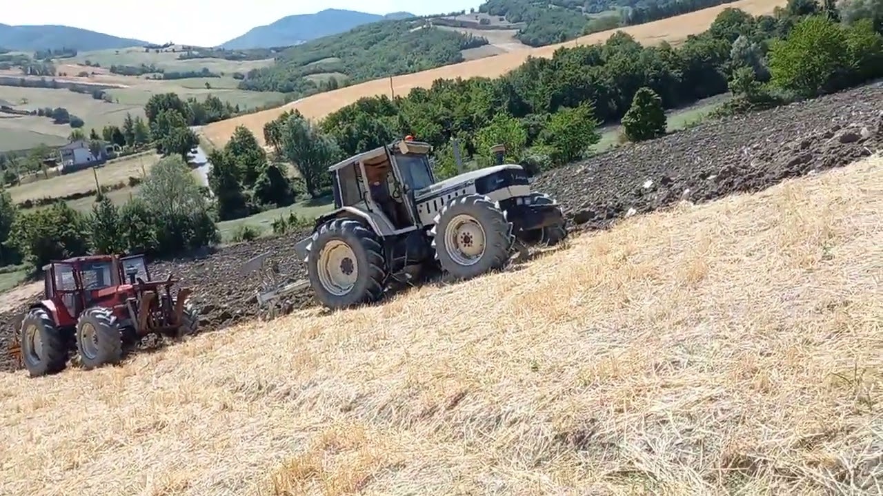 Lamborghini 1706 e Same Galaxy 170 in piena pendenza! aratura estate 2021
