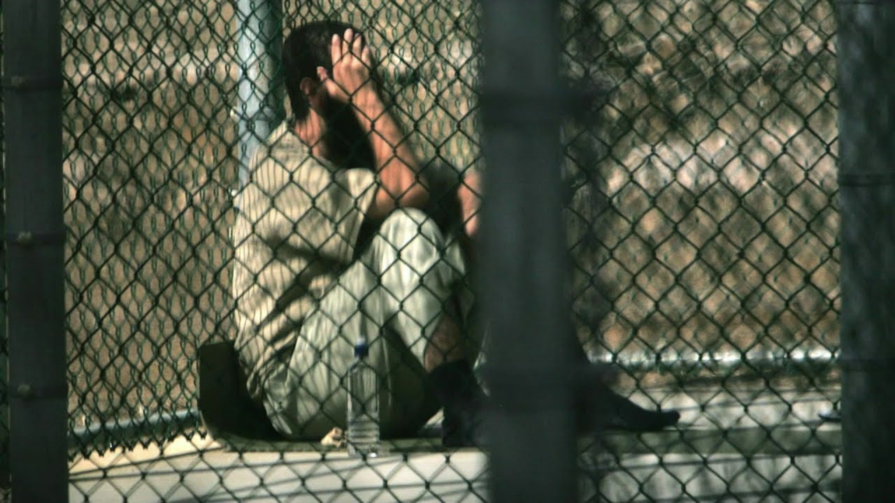 Guantanamo Bay: həbsxananın içində