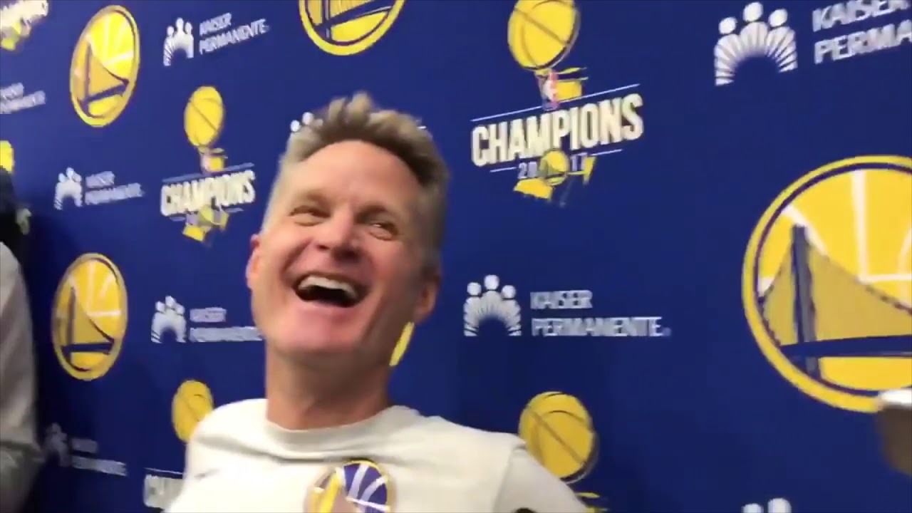 Steve Kerr reacts to fake Klay!