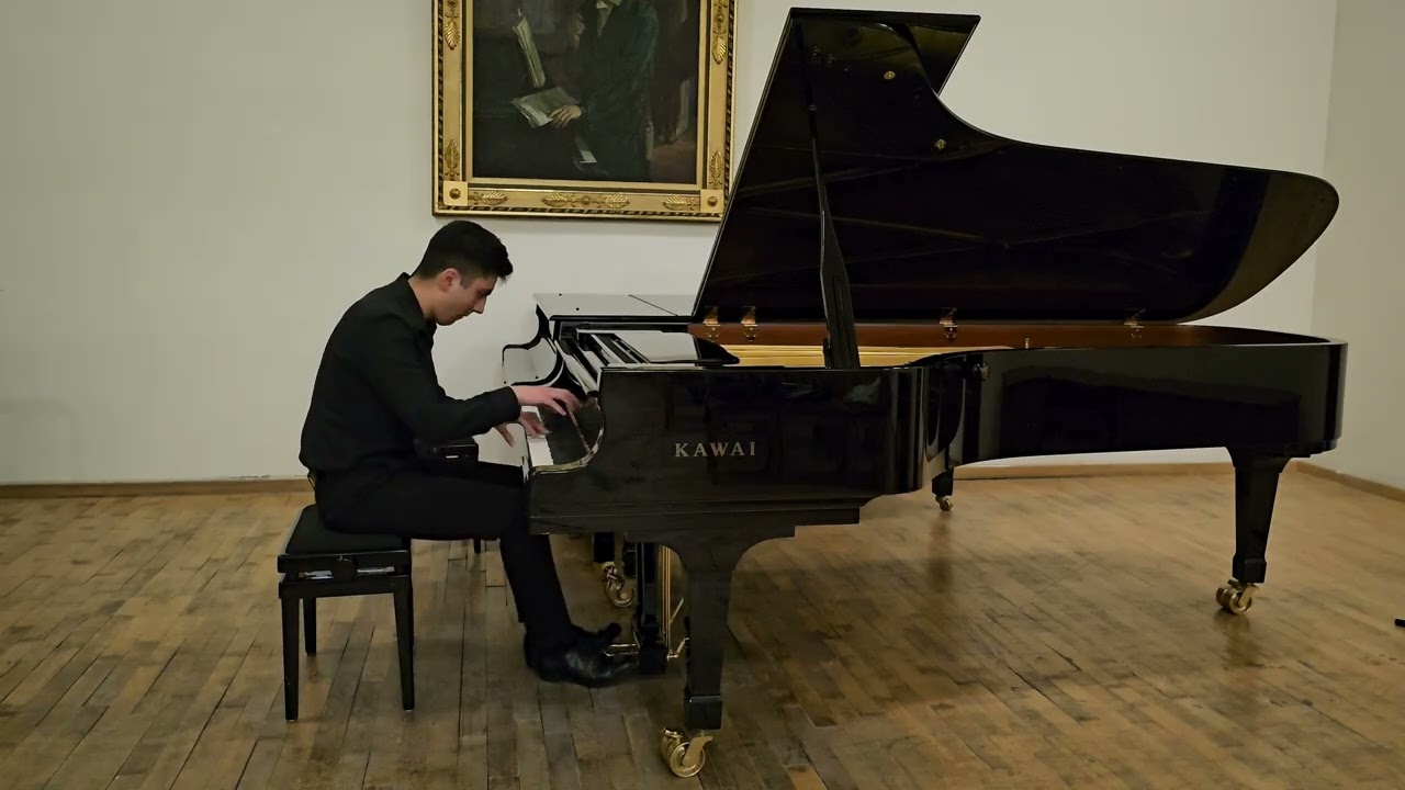 Edvard Sargsyan plays Liszt-Paganini Etude No.6 