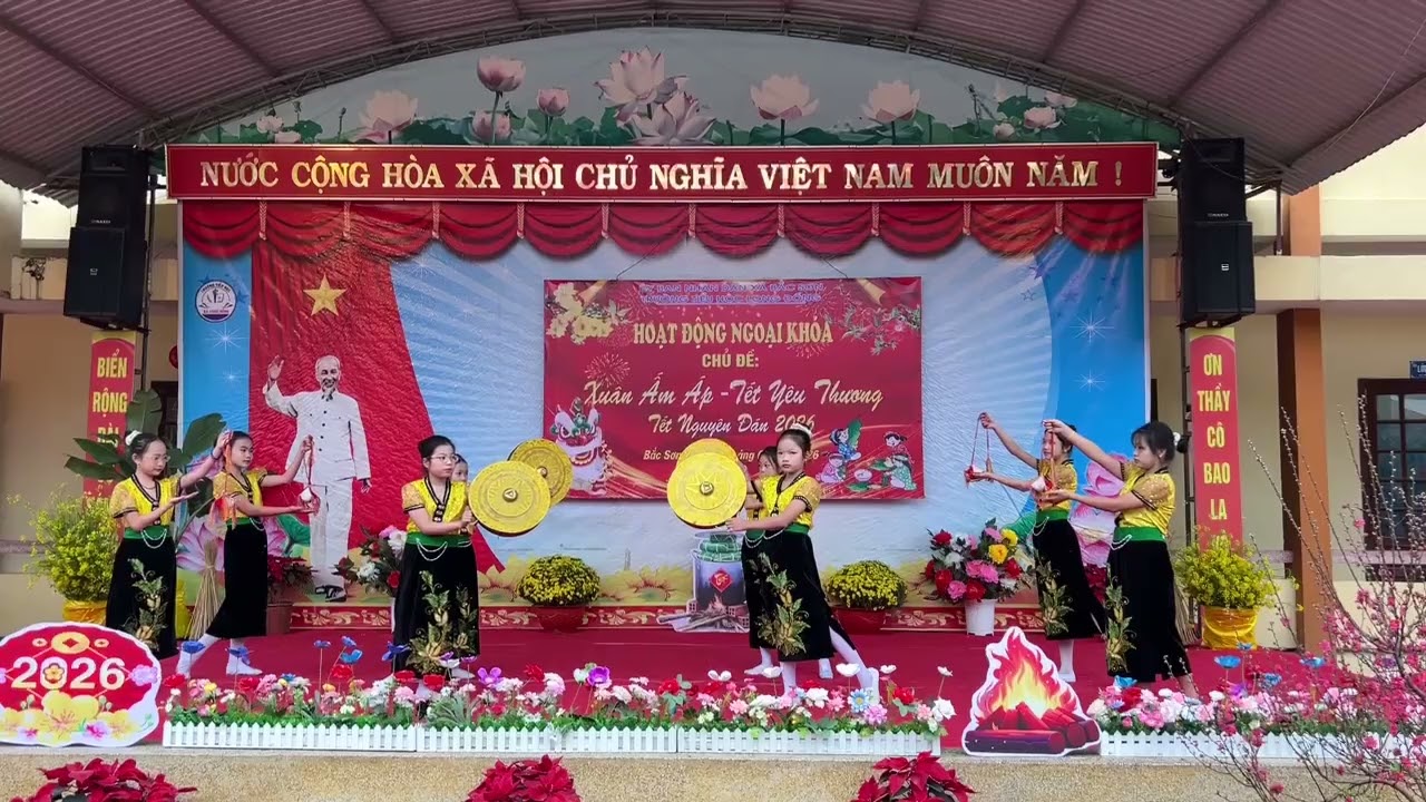 Đánh dấu mốc tiểu học của gái iu
