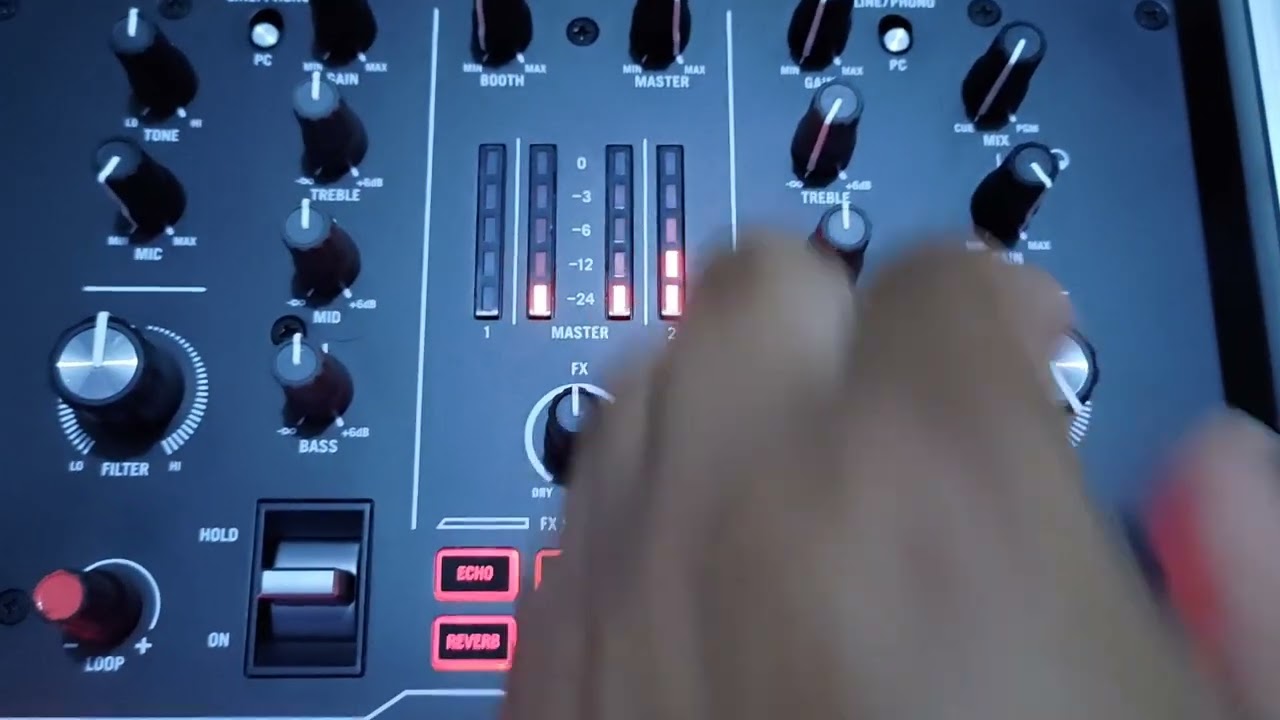 Stems Virtual DJ in Numark Scratch