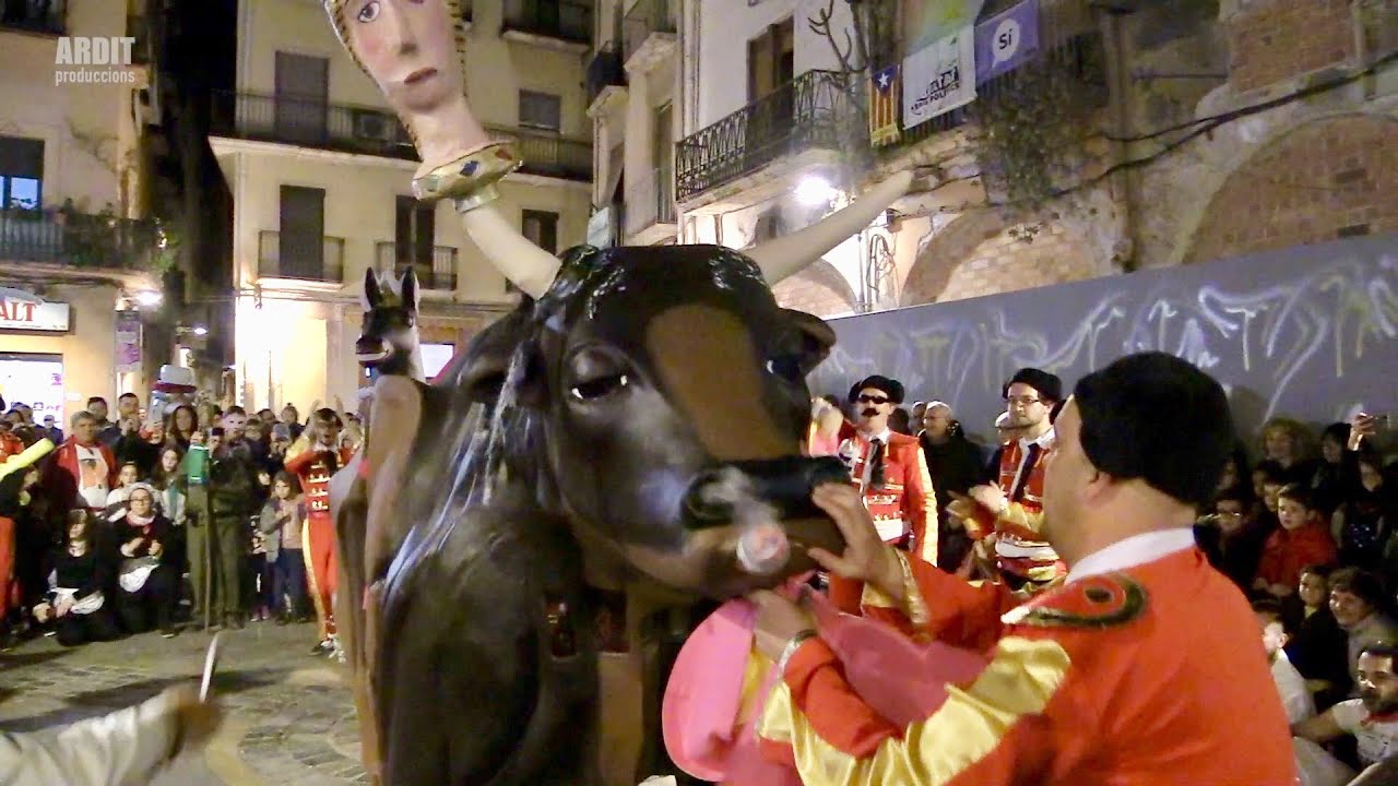 Recordant El Bou de Carnaval Primer Ball