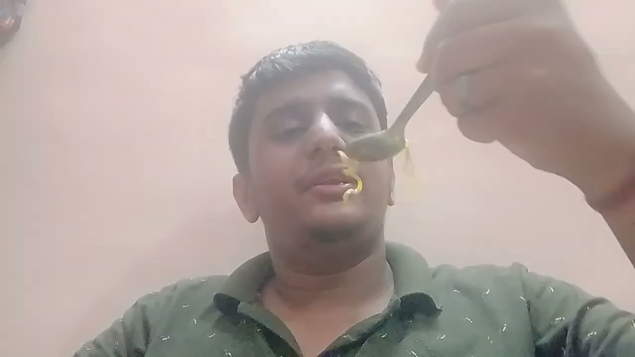 Top Ramen noodles VS Top Ramen curry noodles taste and review 