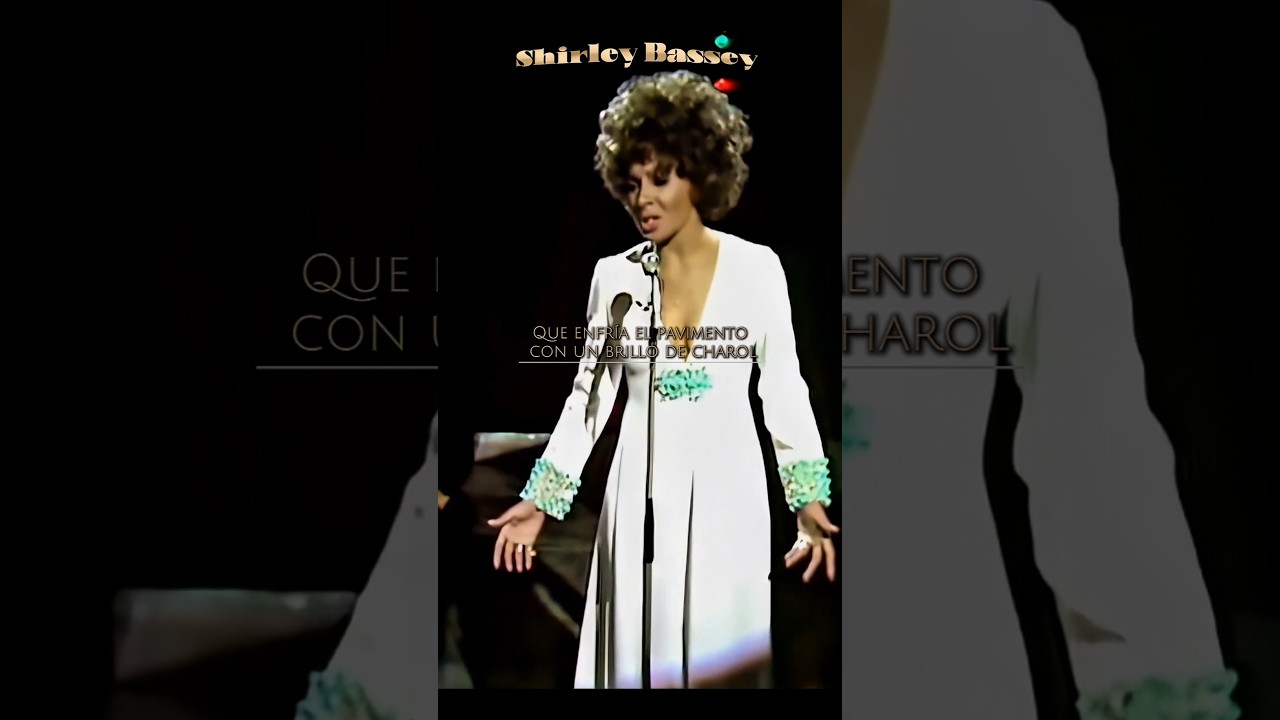 Shirley Bassey 💙✨ ¿Por dónde empiezo? Historia de amor💫 #recuerdo #1971 #ShirleyBassey #short