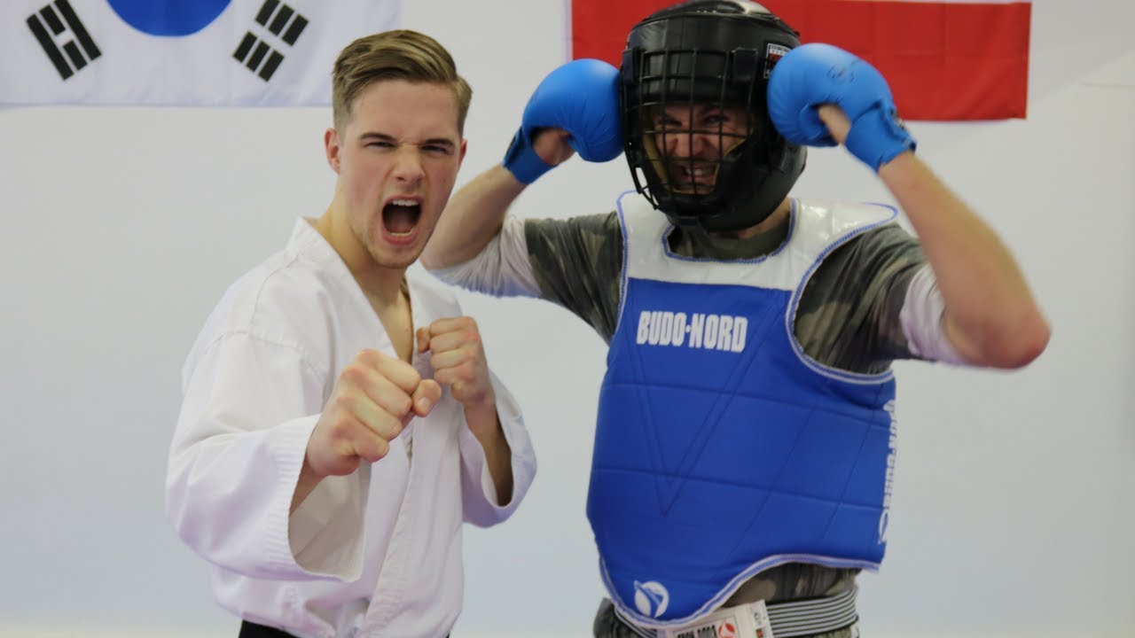 F&Aring;R T&AElig;SK I KAMPSPORT!