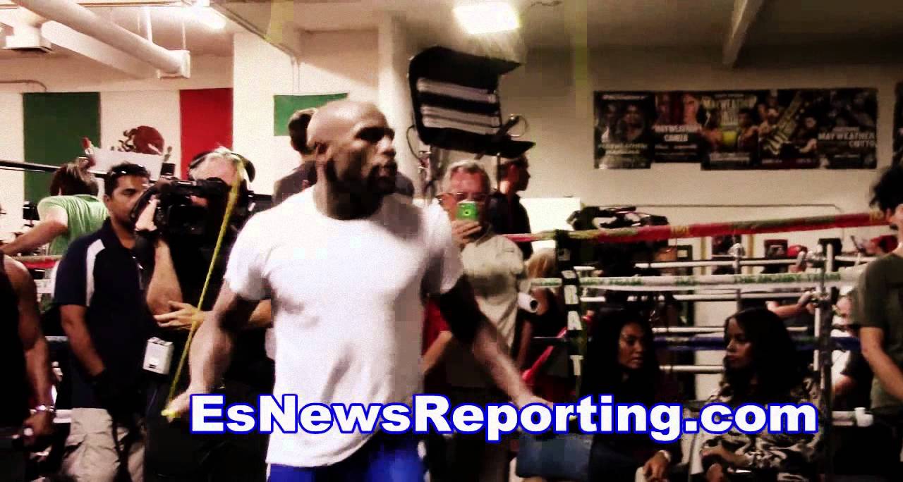 Floyd Mayweather Impressive Jump Rope Skills - esnews boxing