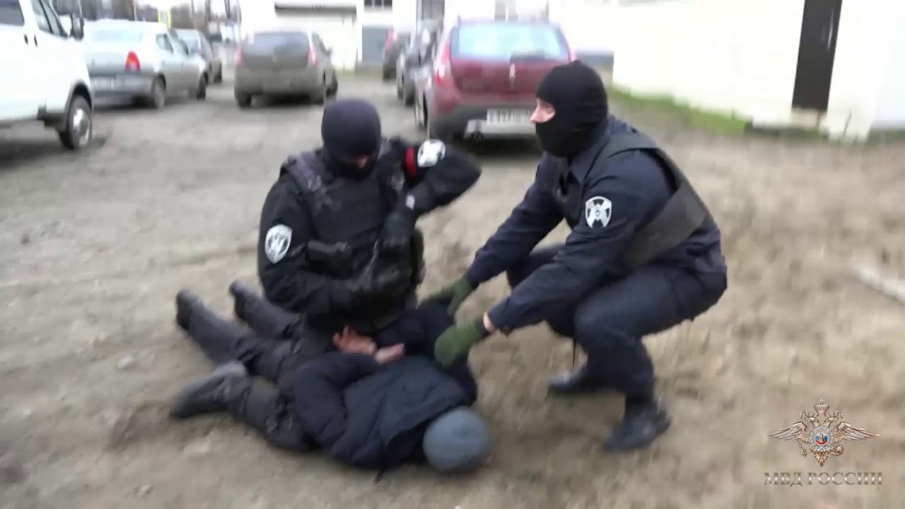 Пресечена деятельность группы, участники которой подозреваются в незаконных финансовых операциях