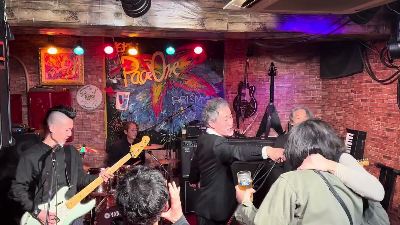 1月18日 livebar PAGEONEアンコール　#キャンディハウス　#theemichellegunelephant #pubrock #ガレージロック #rocknroll  