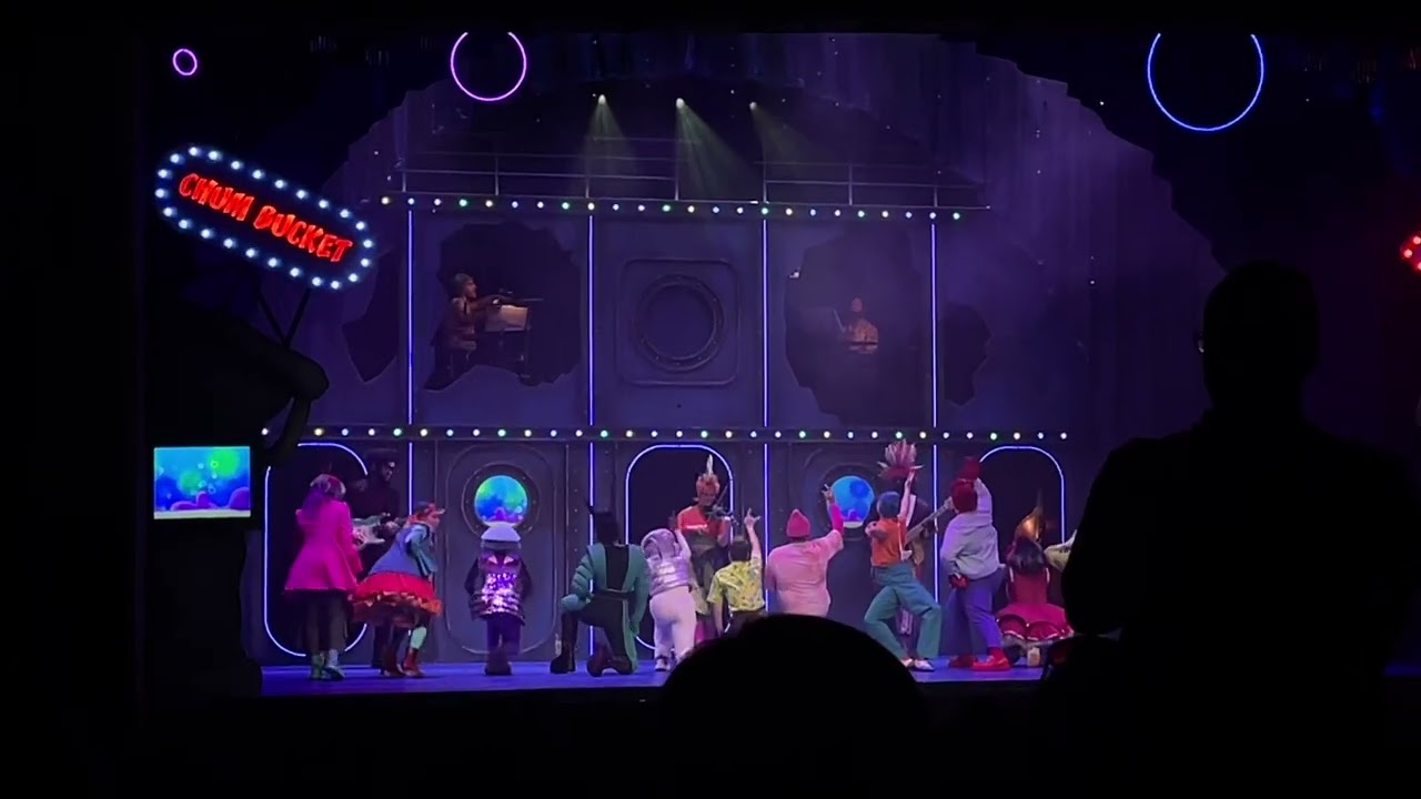SpongeBob Musical Bows - Manchester Closing Night - May 2023