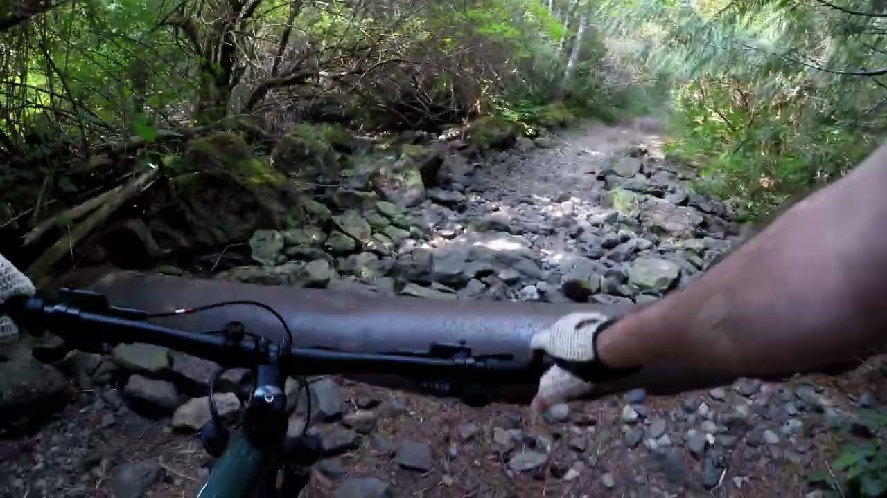 Взгляд от GoPro: Жестокое восхождение к озеру Шилдс!