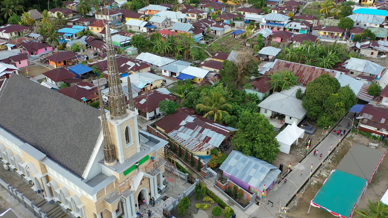 Persiapan dan prosesi peresnian gereja TAMAN HOEA di Negeri Beilohy Amalatu taggal 24 Des 2019