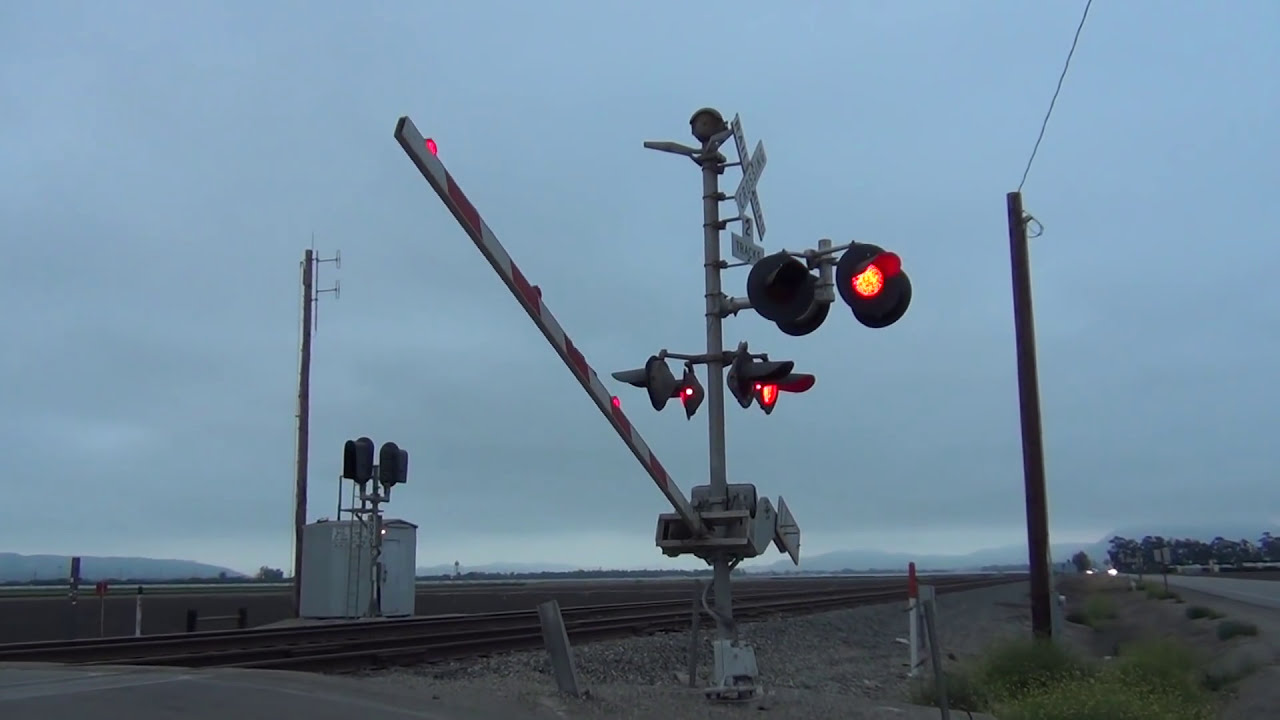 Evening Commutes (Amtrak & Metrolink) - Wood Rd Railroad Crossing Oxnard CA
