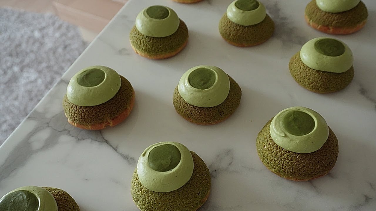 녹차 쿠키슈 | Green tea Cream Puffs | Choux au Craquelin