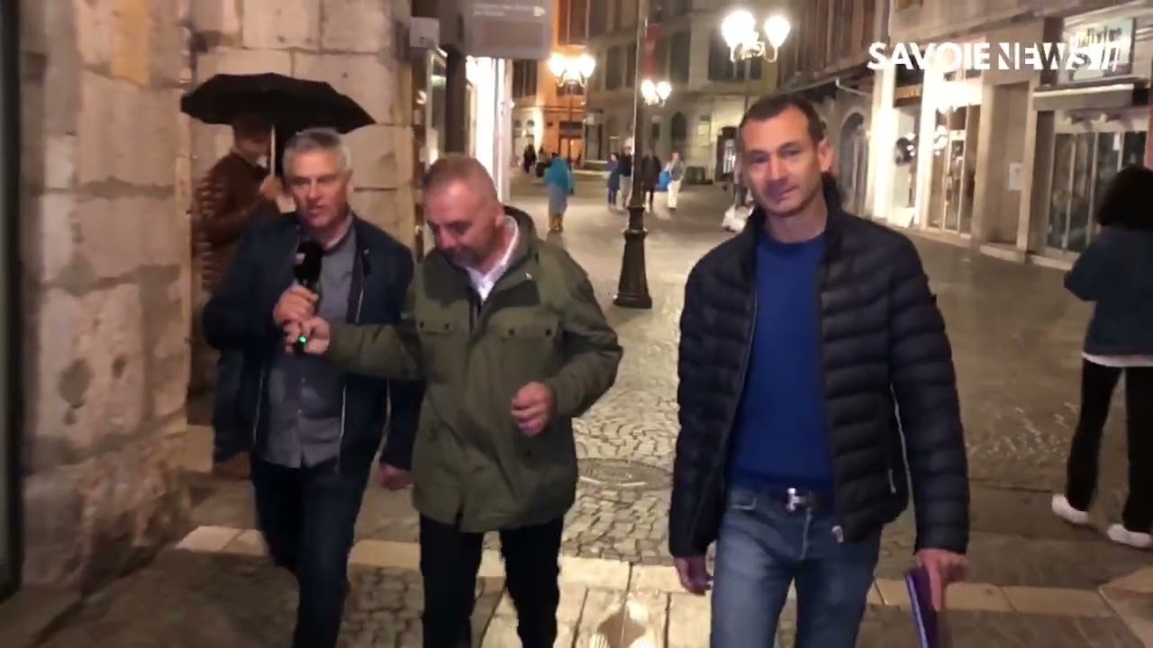 #live - Les particuliers s’installent pour La grande braderie de Chambéry