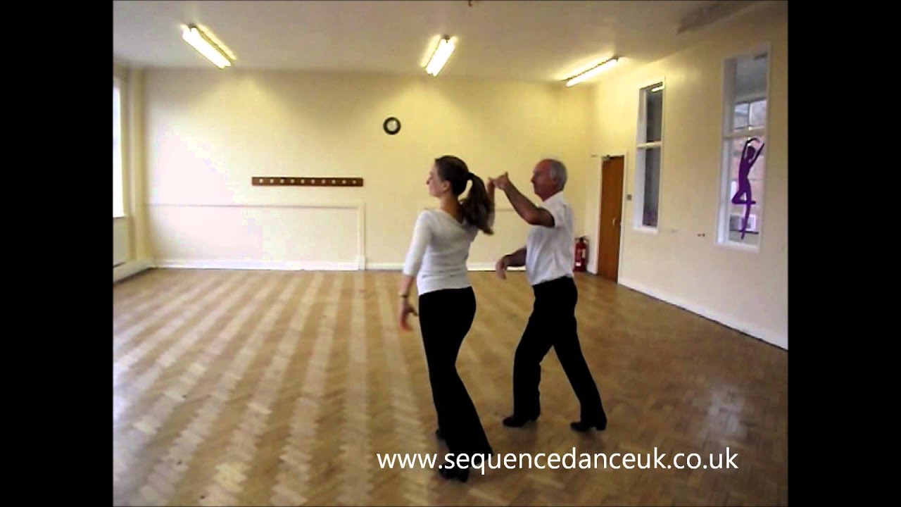 Salsa Mexicana Sequence Dance to Music