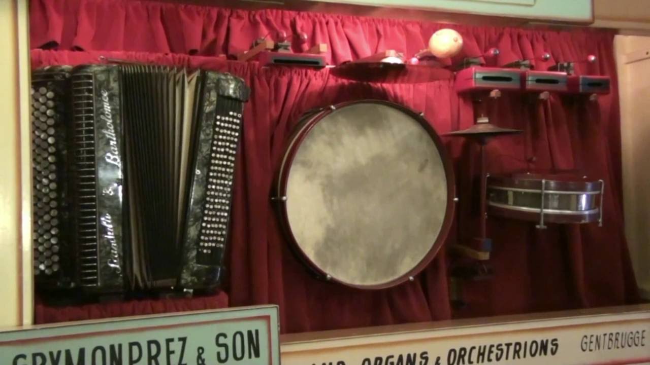 Arburo 88 note Keyless Dance Organ