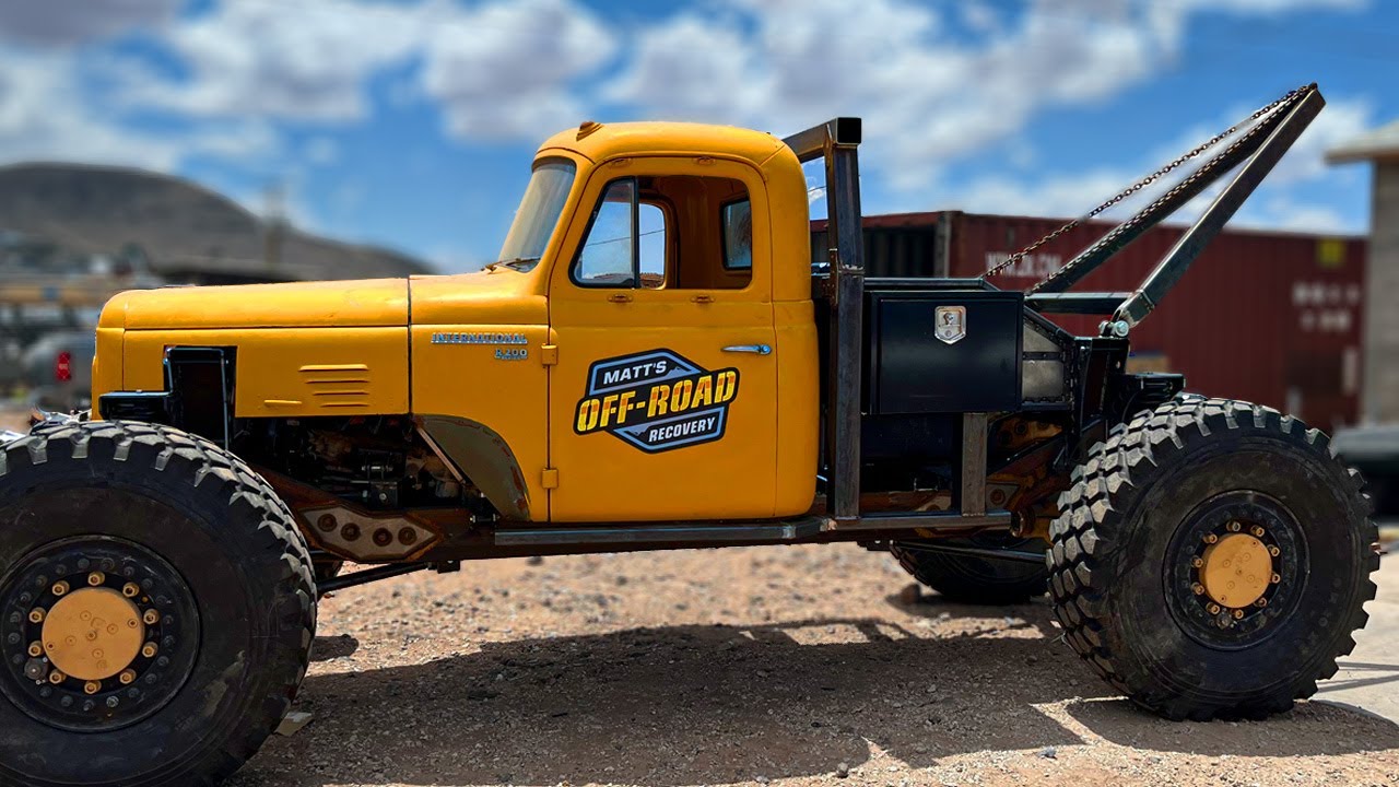 Massive Boom Installed On The World's Largest Off Road Wrecker