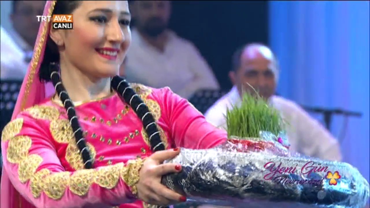 Honça Semeni Dansı - Azerbaycan Kültür Derneği - Yenigün Nevruz 2017 - TRT Avaz