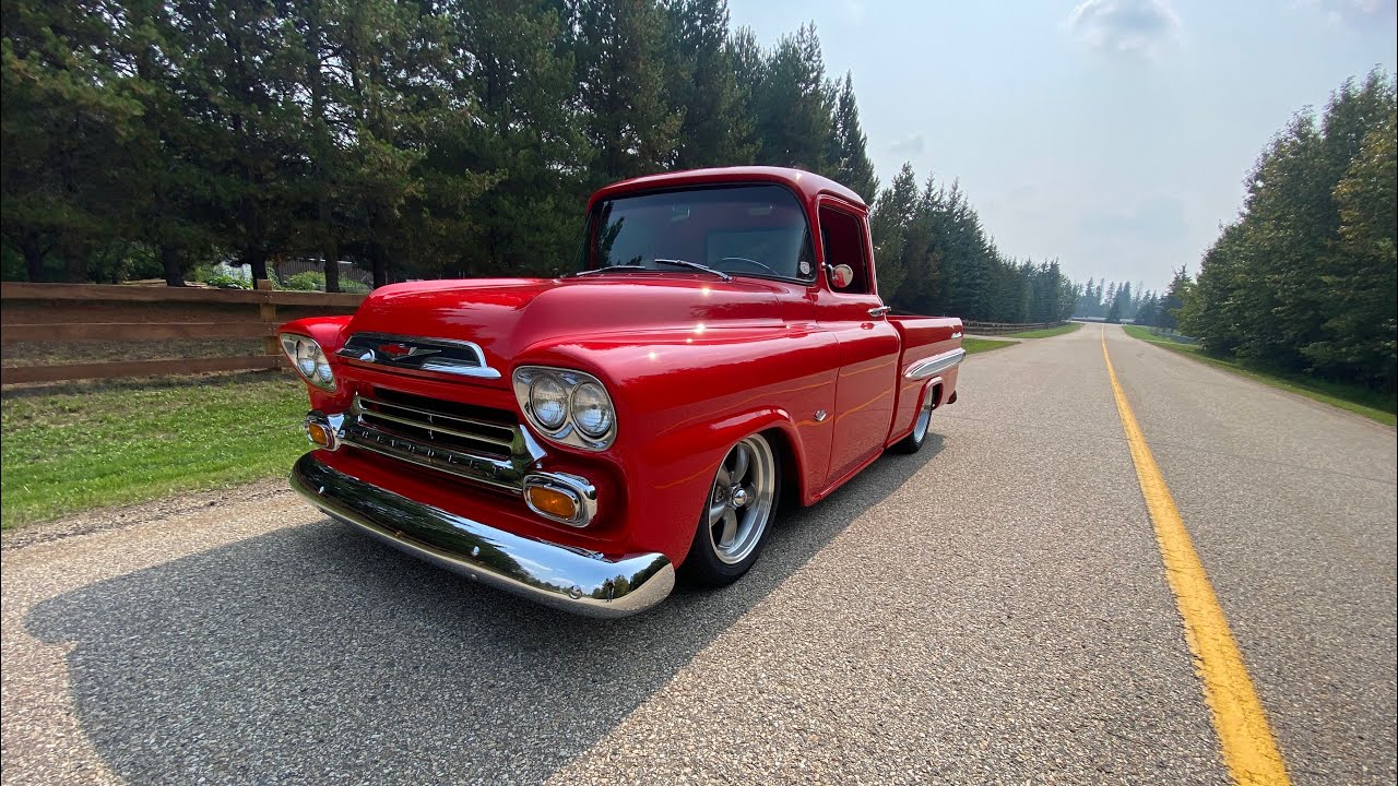 1959 Chevrolet Apache fleetside short box.