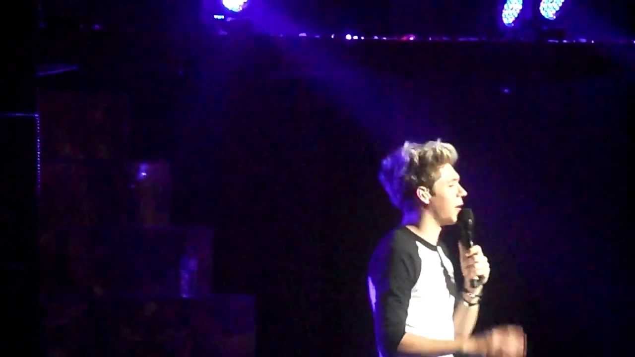 Niall's Speech & Random Chit Chat - Sydney Allphones Arena 5/10/13