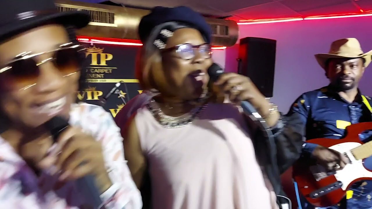 GRACE DECCA & BEN DECCA EN REPRISES