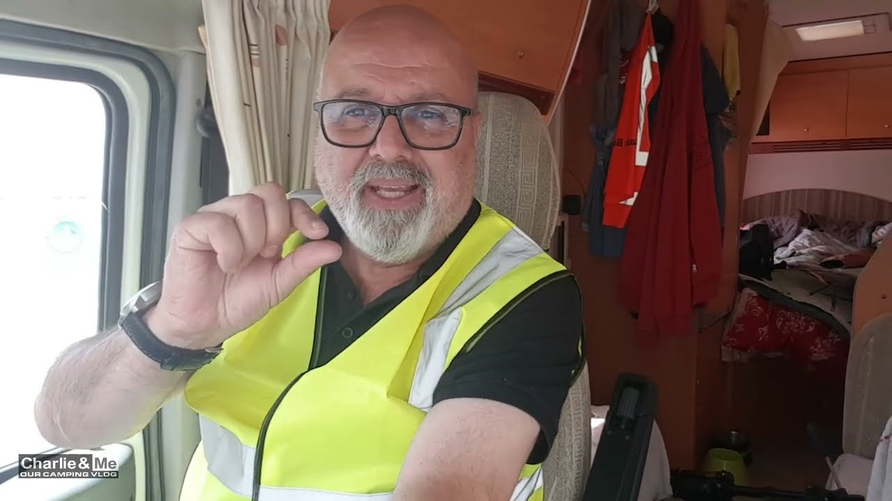 Charlie & Me take a look at the weight of our HYMER while travelling...