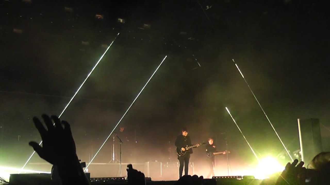 The XX - Intro live Coachella 2013