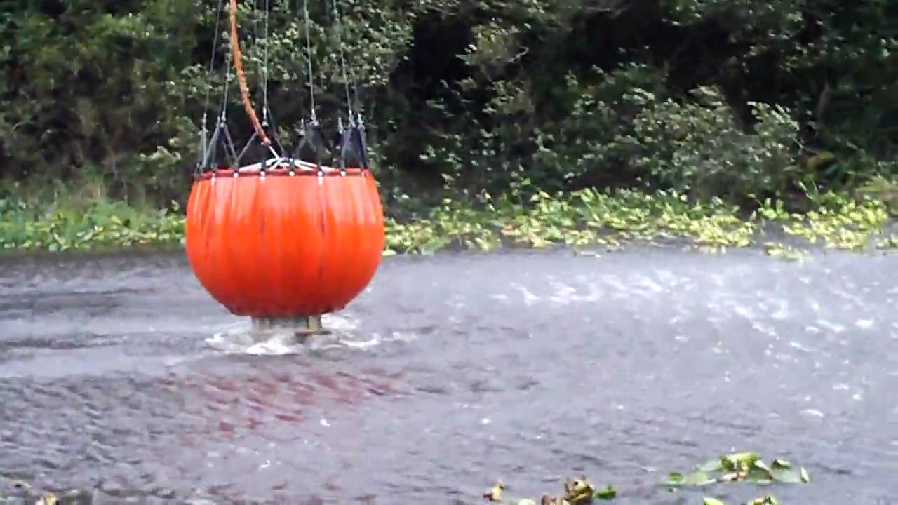 Fire fighting Helicopter with bambi basket