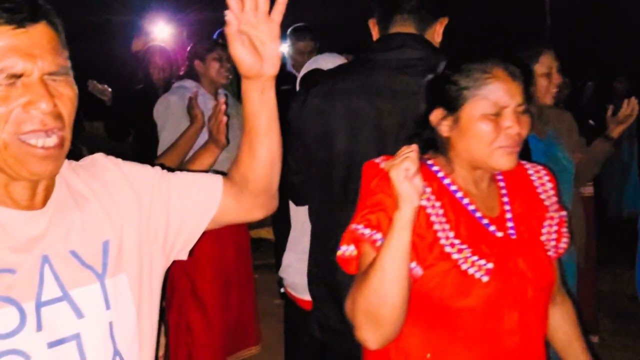 Vigilia de aniversario en cerro miel Templo de Alfa Y Omega iglesia Asamblea de Dios