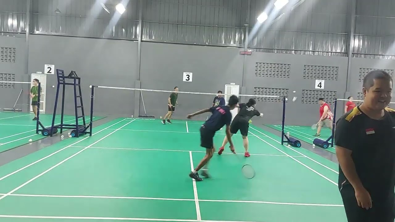 RS Shuttler - Badminton Fun Game [Mixed Doubles vs Men's Doubles]