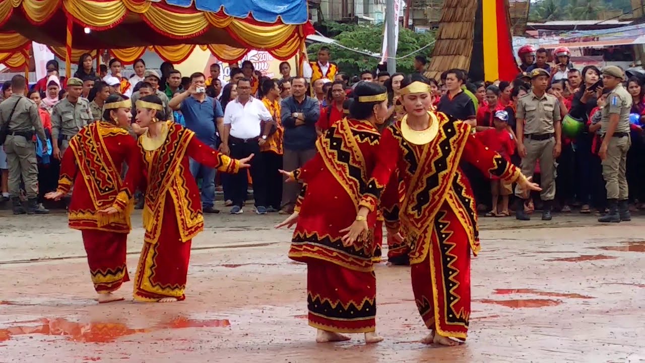 Sanggar SMAN. Unggulan Sukma Nias ||Tari Tradisional Nias - ||TARI MOYO||