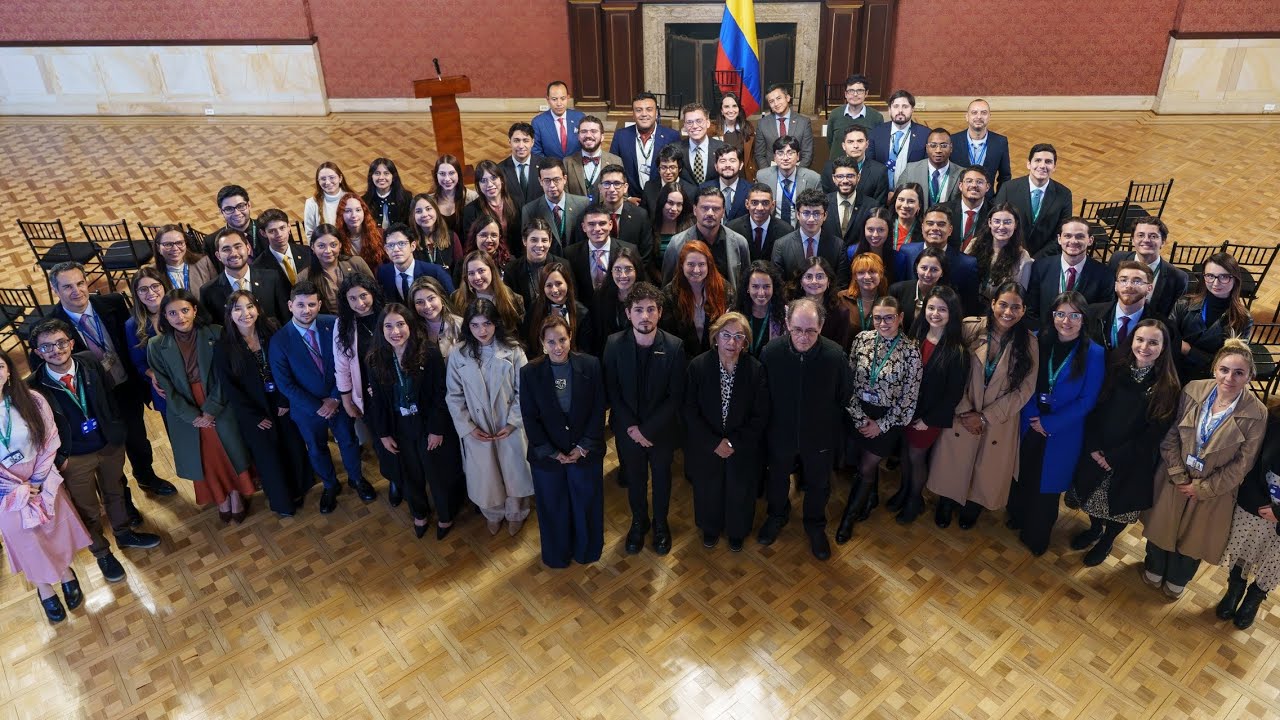 Bienvenida estudiantes cohortes 2025 y 2026 de la Carrera Diplomática y Consular de COLOMBIA 