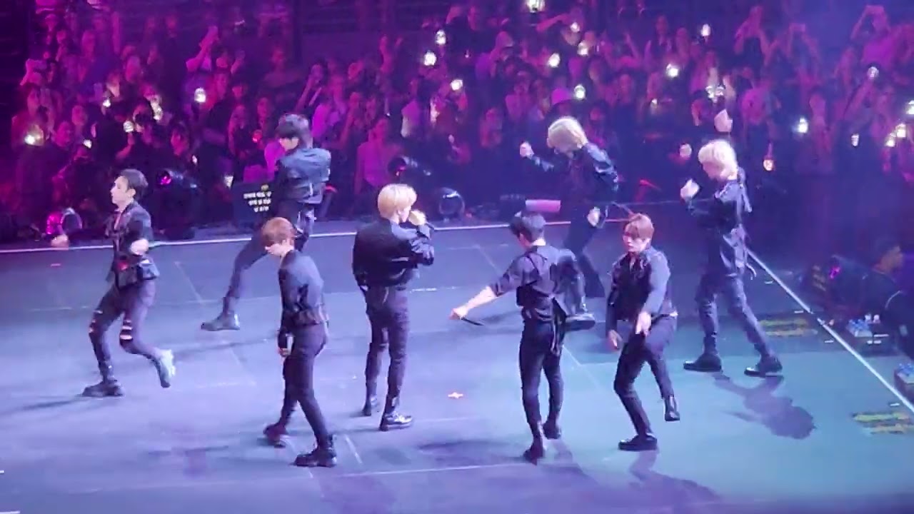 VENOM - Stray Kids Sydney 230221