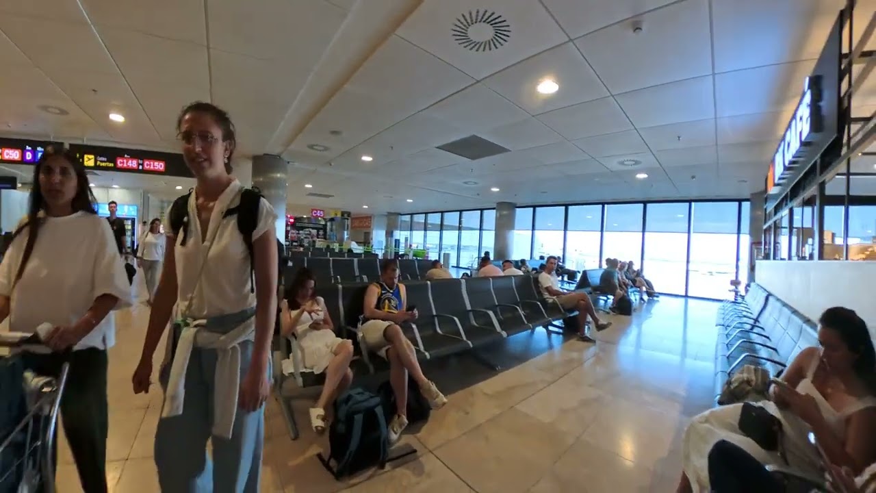 4K Madrid - Spain, Aeropuerto Adolfo Suárez - Barajas T2