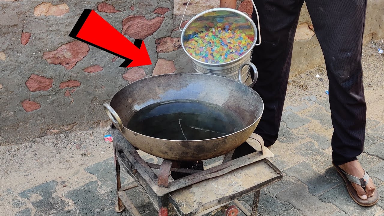 Boiling Orbeez Balls in Hot Oil Experiment || 10000 Orbeez Balls In Hot Oil || Experiment King