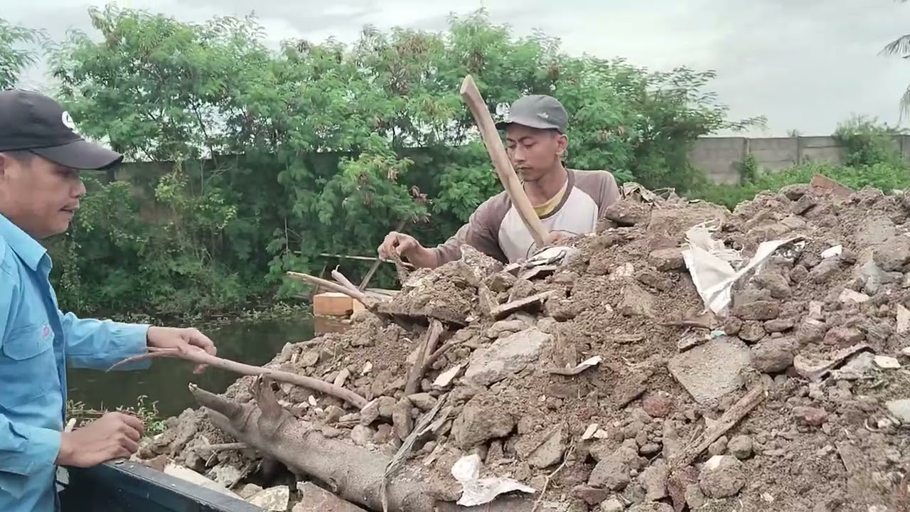 Narik puing puing rumah#granmaxpickup #pejuangrupiah 