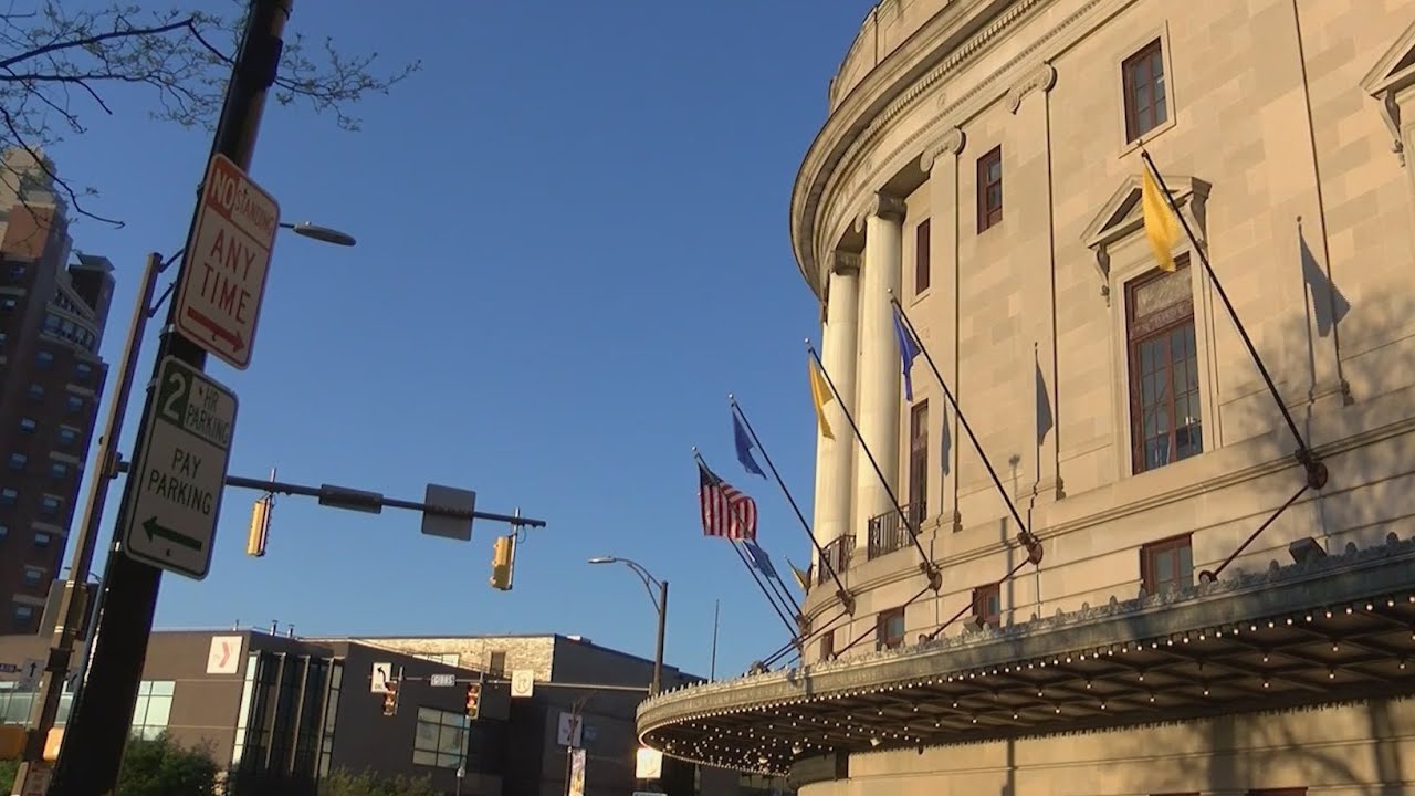 Eastman School of Music student says he was racially profiled by guards, video of incident goes vira