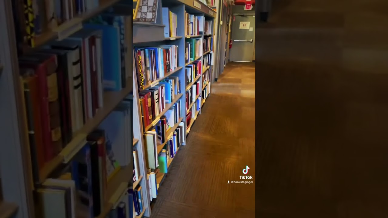 Book & Bar Portsmouth, NH #portsmouth #bookstore #unique #bar #travel #book #booktube #booktok #tbr