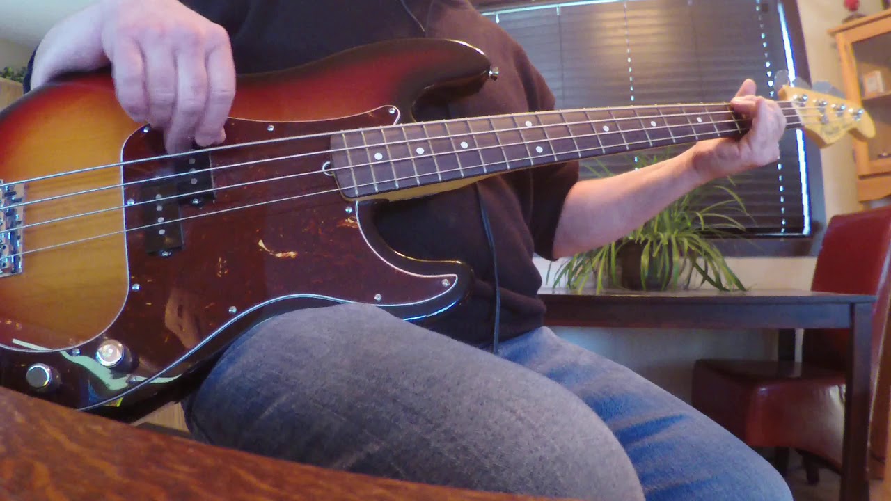 I Fought the Law.The Bobby Fuller Four. Bass cover.