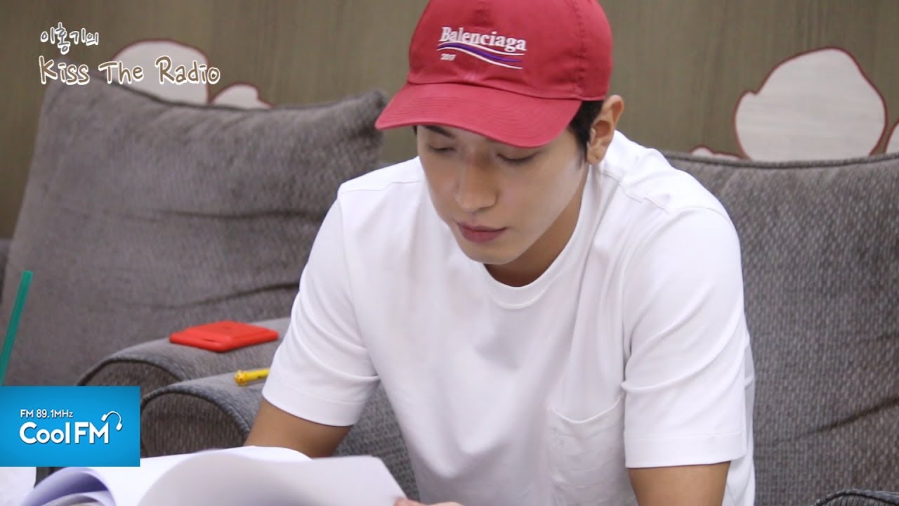 홍키라를 찾은 정용화 비하인드 영상 / 170731[이홍기의 키스 더 라디오]